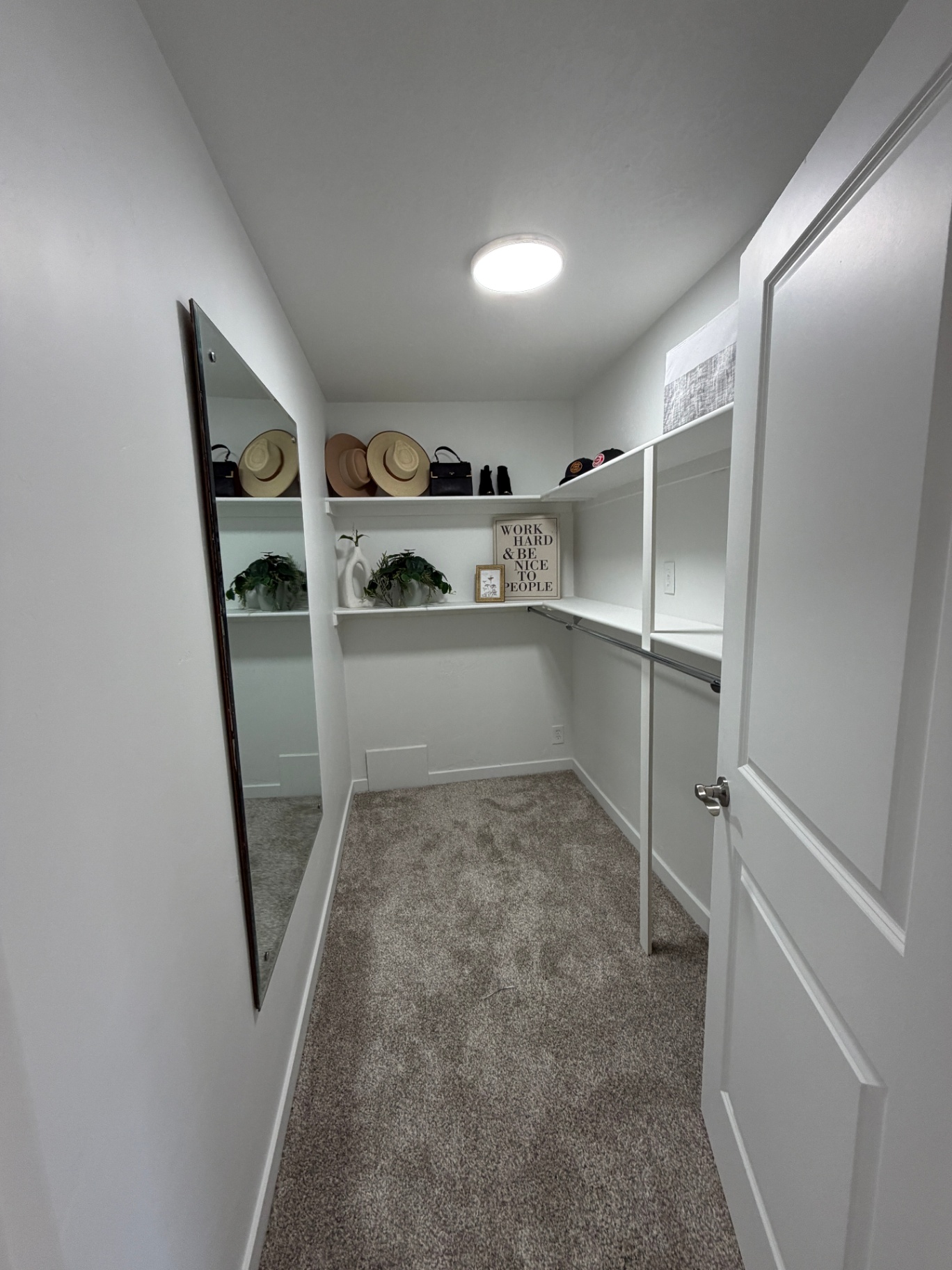 Walk-in closet